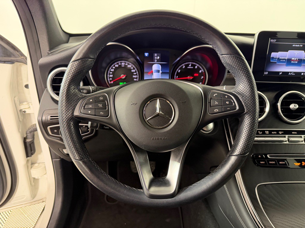 2019 Mercedes-Benz GLC-Class Image 18