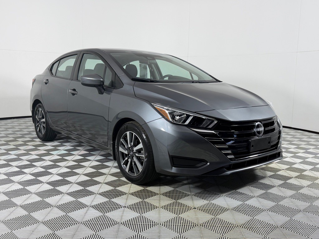2024 Nissan Versa Image 3