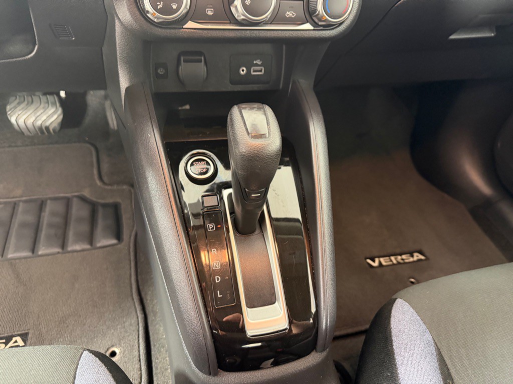 2024 Nissan Versa Image 15