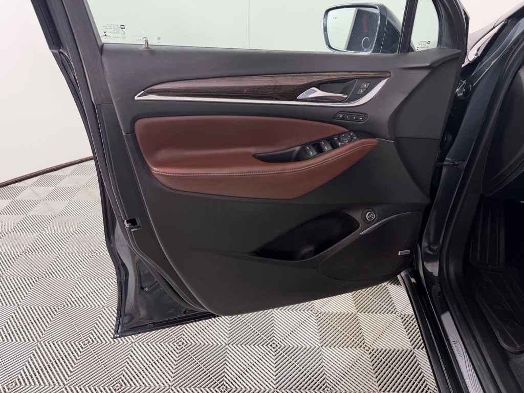 2018 Buick Enclave Image 11