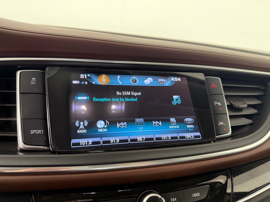 2018 Buick Enclave Image 17