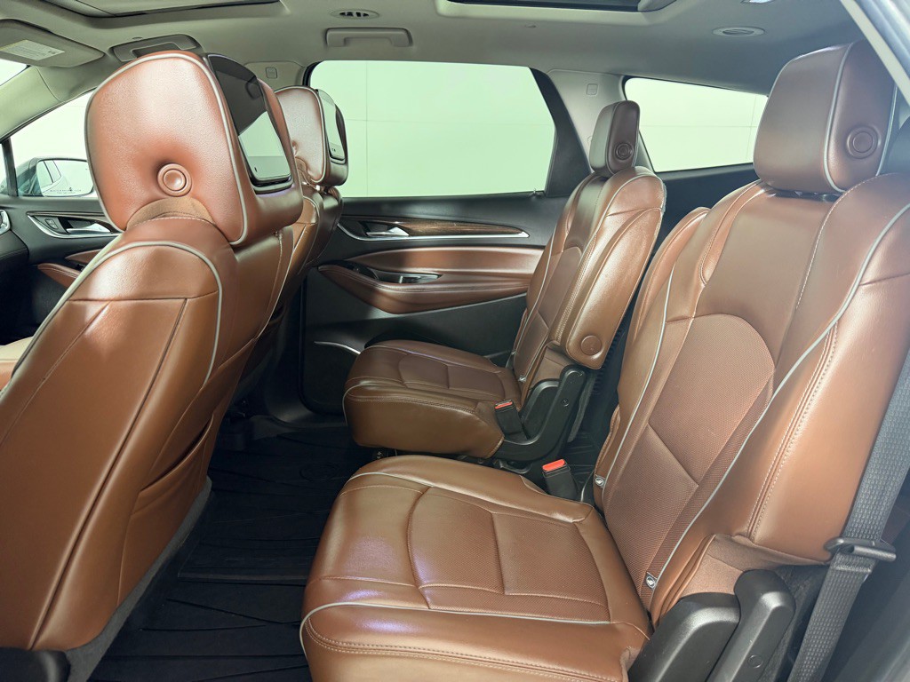 2018 Buick Enclave Image 21