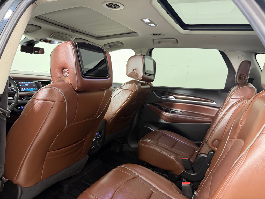 2018 Buick Enclave Image 22