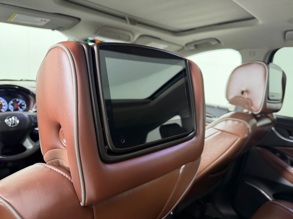 2018 Buick Enclave Image 23