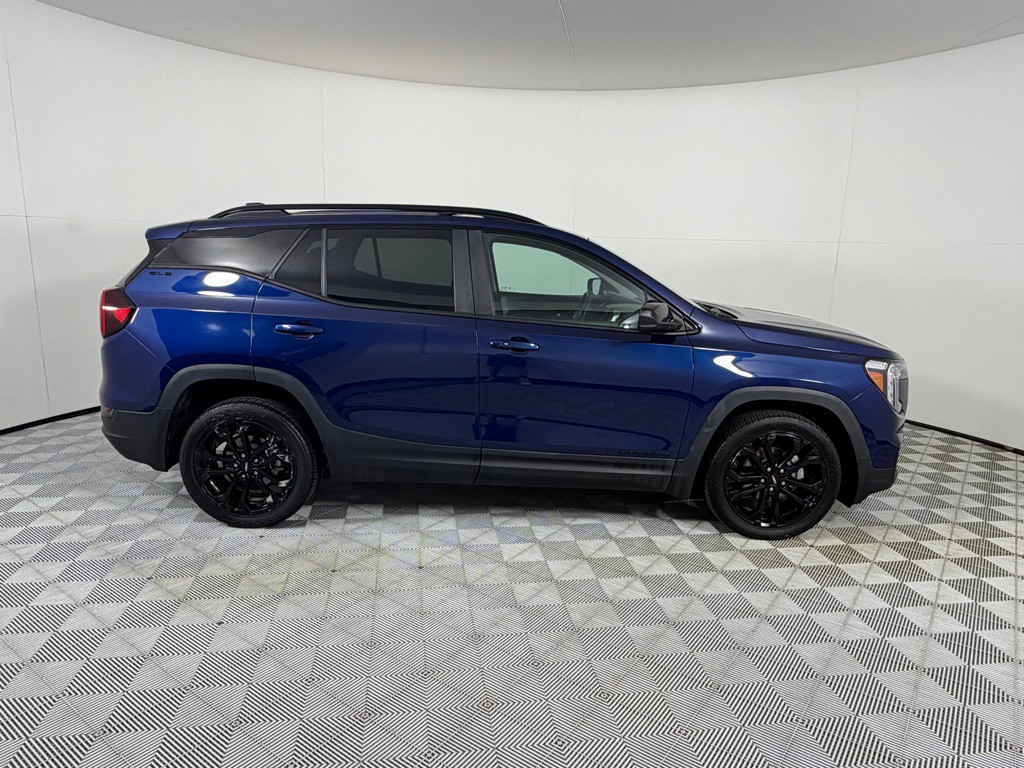 2022 GMC Terrain Image 4
