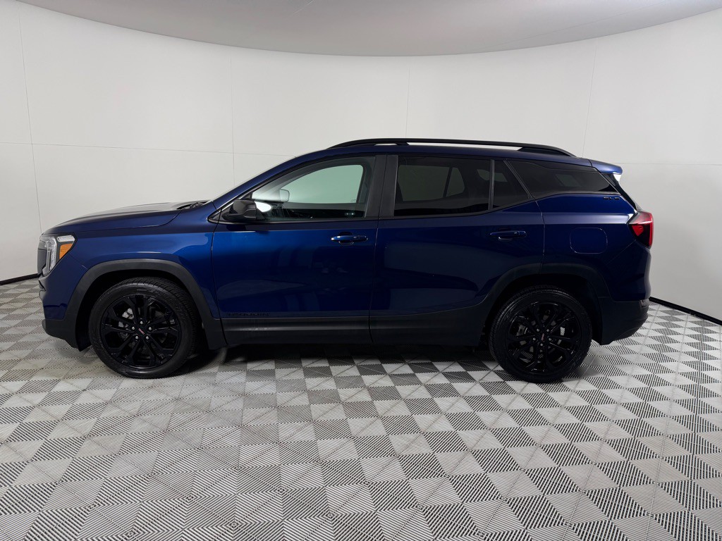 2022 GMC Terrain Image 8