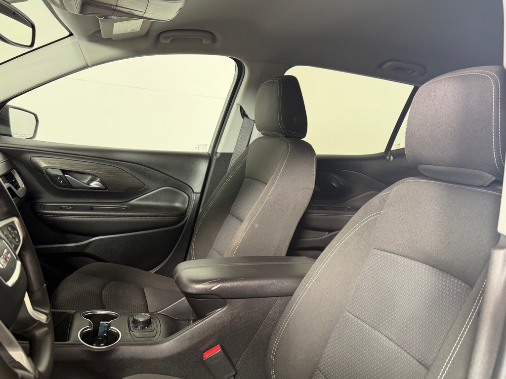 2022 GMC Terrain Image 11
