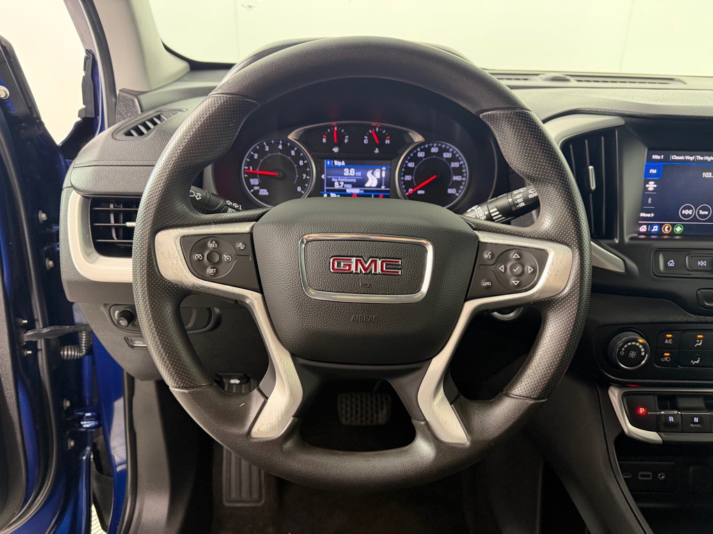 2022 GMC Terrain Image 12