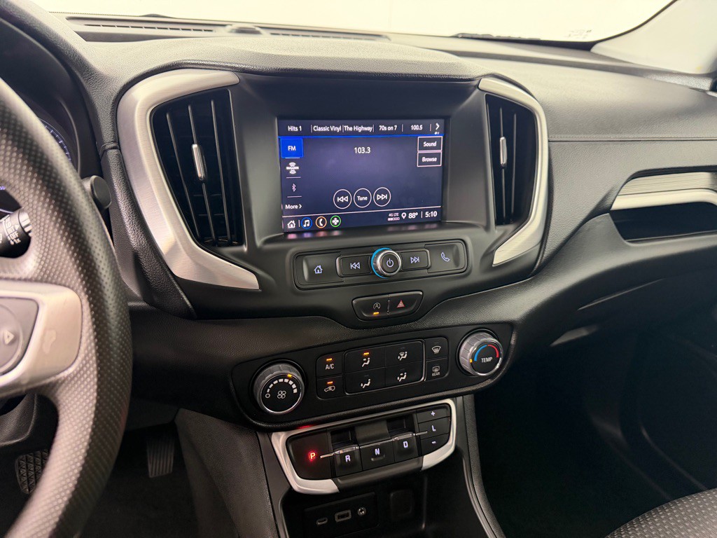 2022 GMC Terrain Image 14