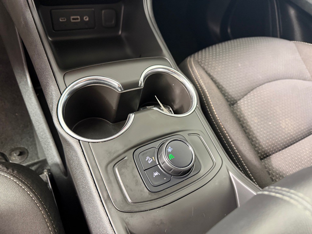 2022 GMC Terrain Image 17