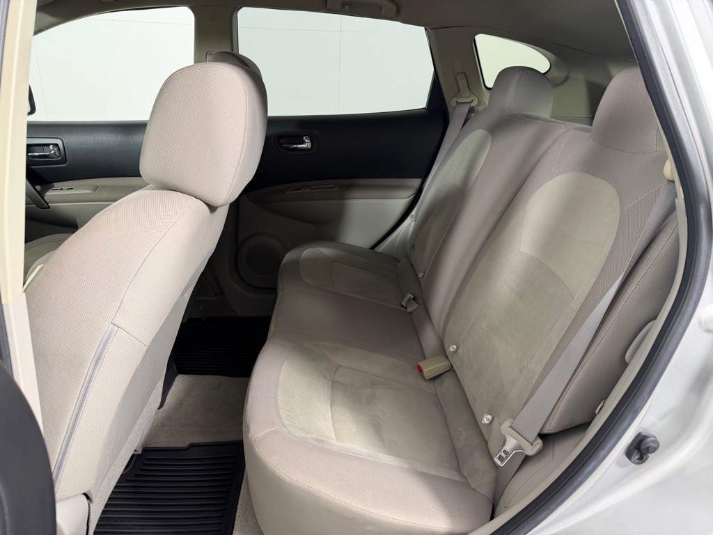 2010 Nissan Rogue Image 16
