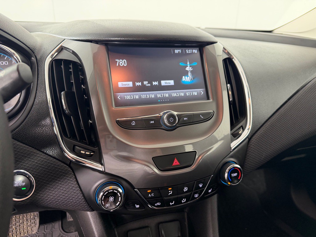 2017 Chevrolet Cruze Image 13