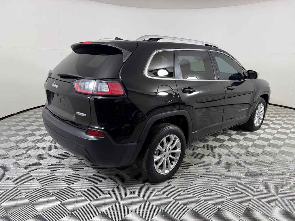 2019 Jeep Cherokee Image 5