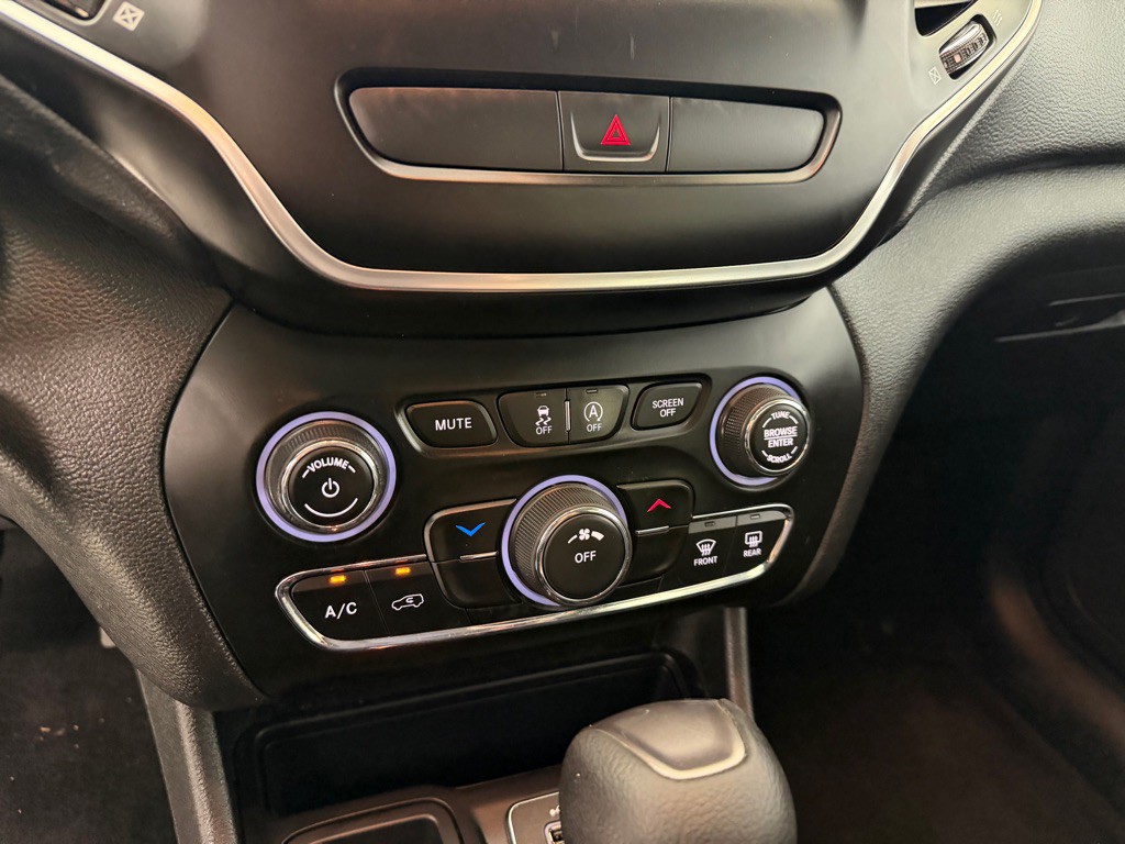 2019 Jeep Cherokee Image 15