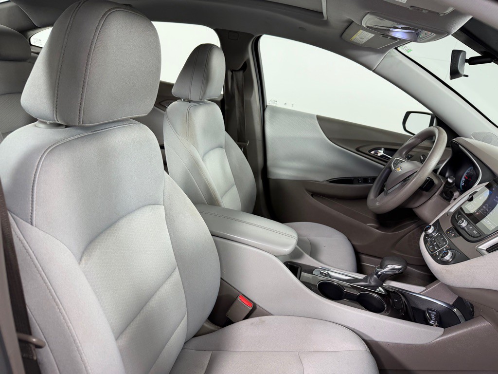 2022 Chevrolet Malibu Image 21