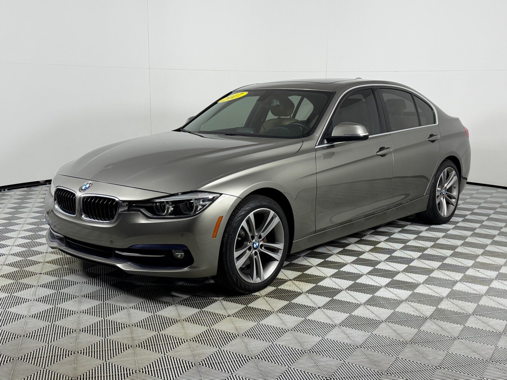 2017 BMW 3 Series Image 9
