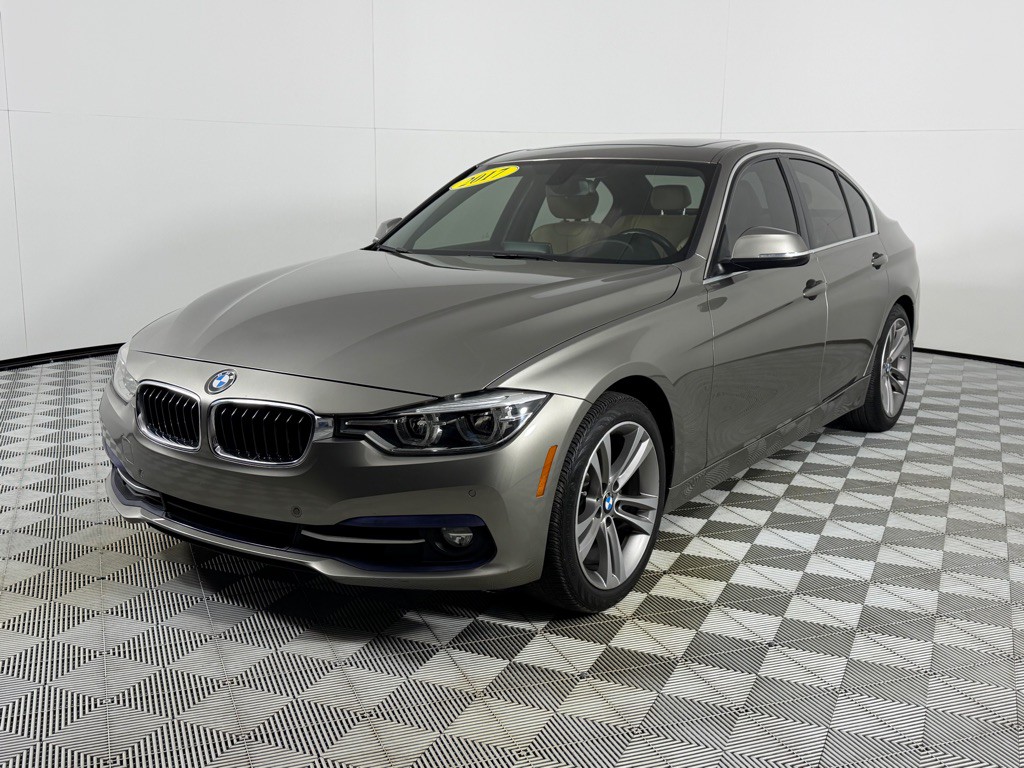 2017 BMW 3 Series Image 10