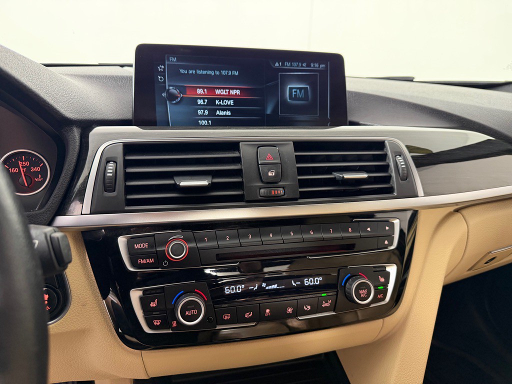 2017 BMW 3 Series Image 16