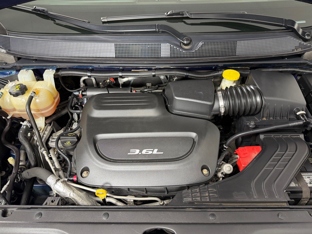 2017 Chrysler Pacifica Image 26