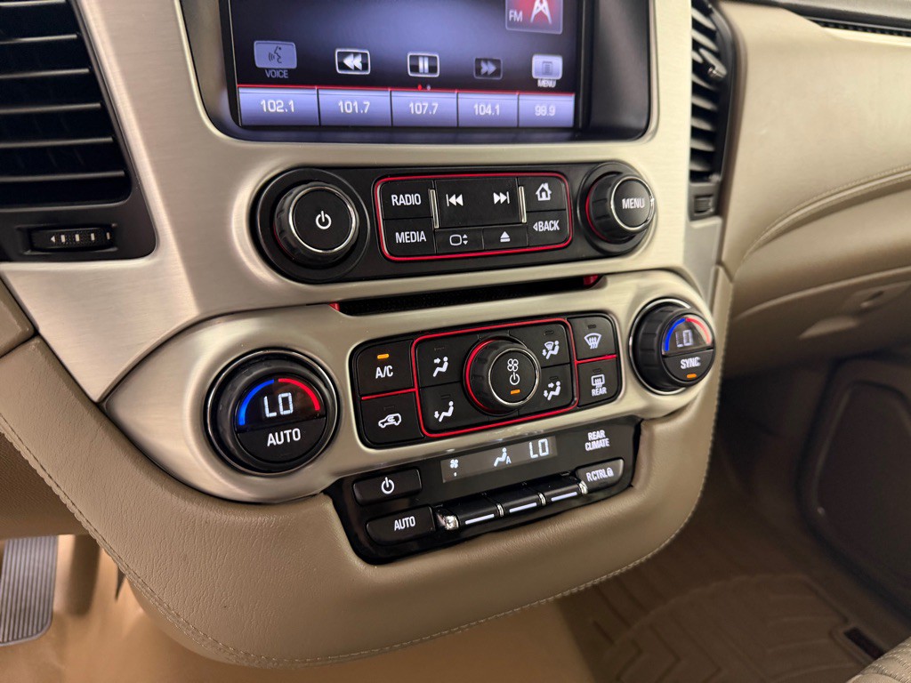 2015 GMC Yukon Image 16