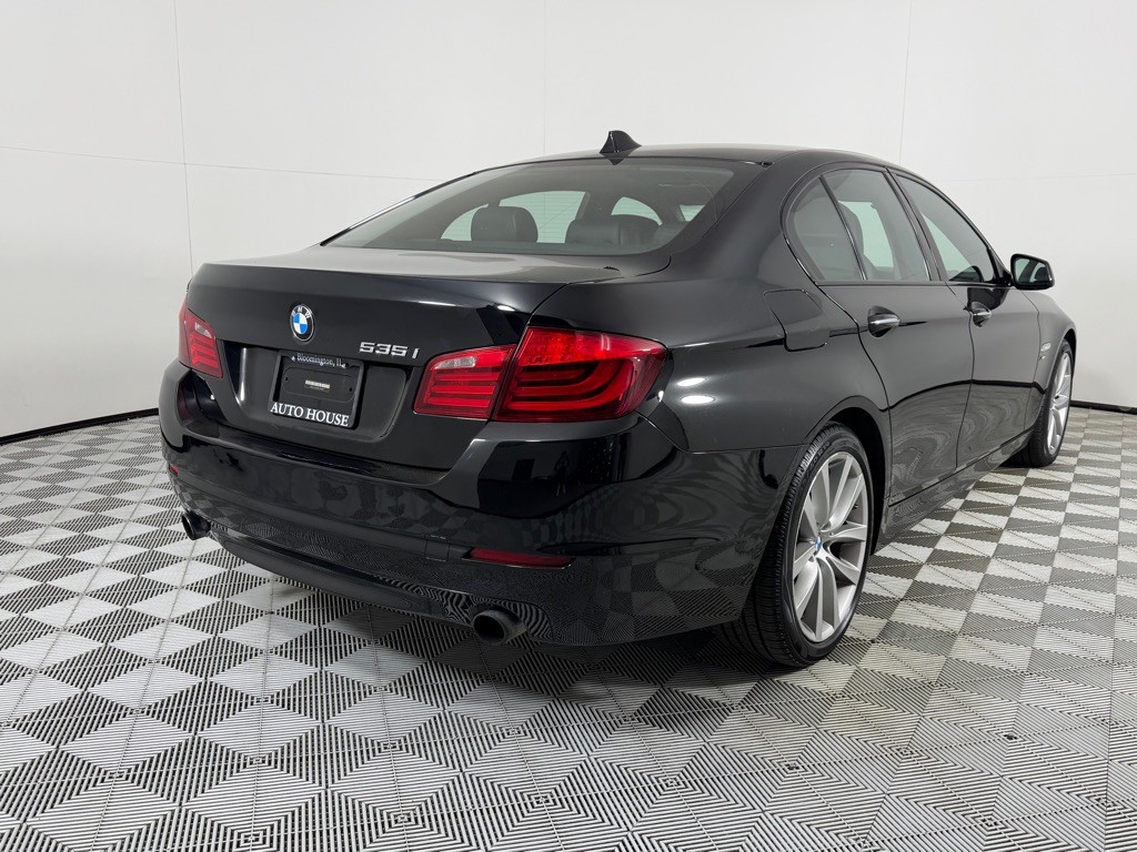 2011 BMW 5 Series Image 4