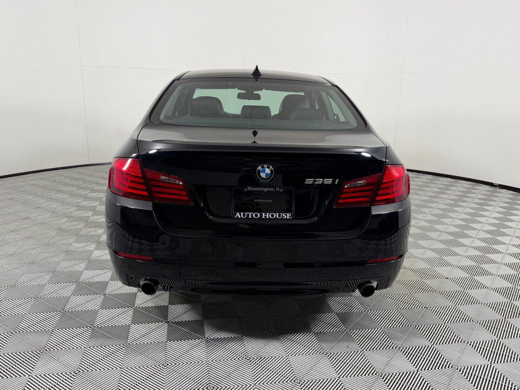 2011 BMW 5 Series Image 5