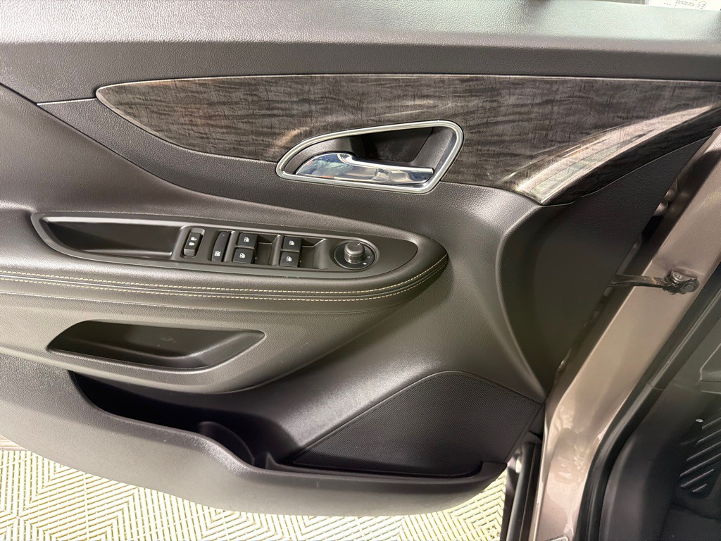 2014 Buick Enclave Image 11