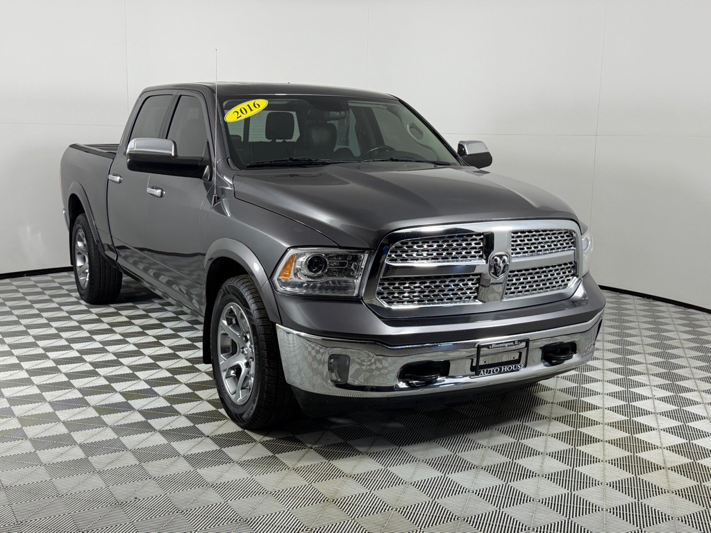 2016 RAM 1500 Image 3
