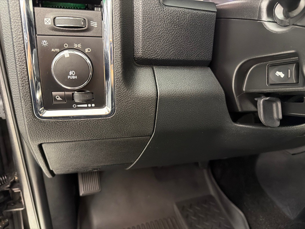 2016 RAM 1500 Image 14