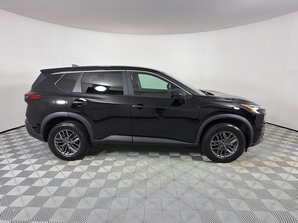 2023 Nissan Rogue Image 4