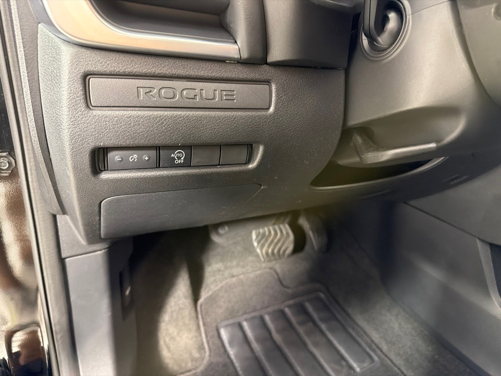2023 Nissan Rogue Image 14