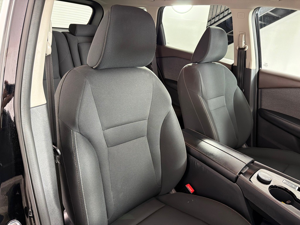 2023 Nissan Rogue Image 25