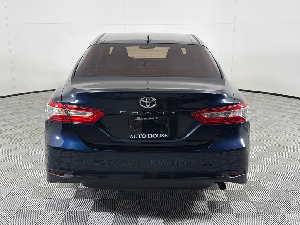 2019 Toyota Camry Image 6