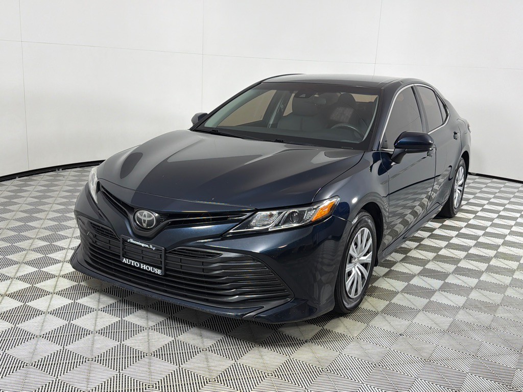 2019 Toyota Camry Image 9