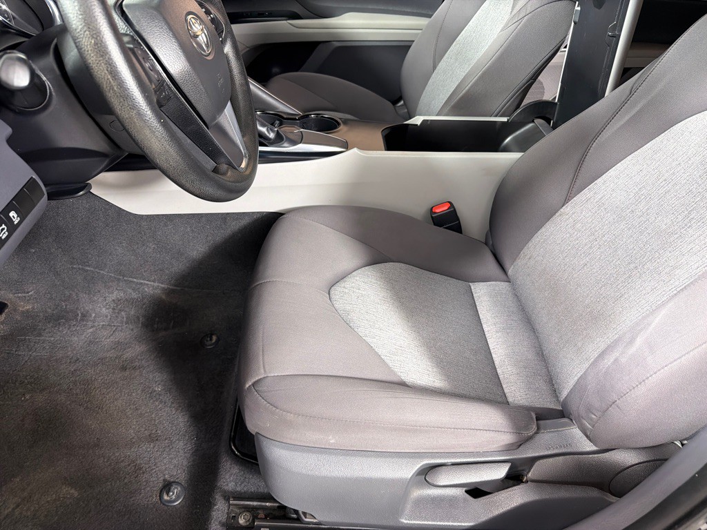 2019 Toyota Camry Image 11