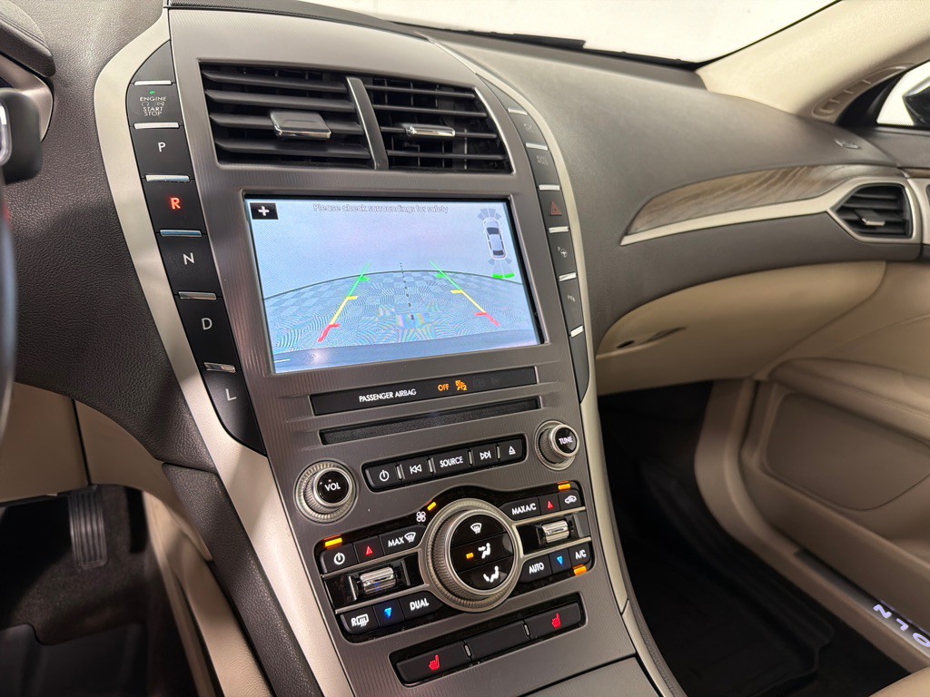 2018 Lincoln MKZ Image 16