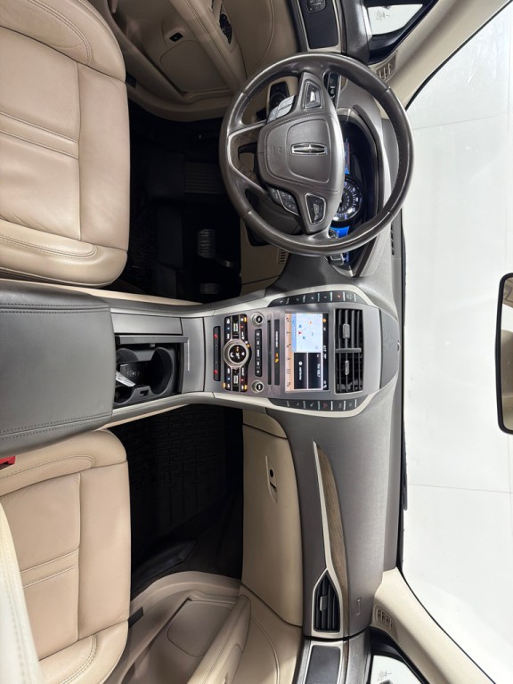 2018 Lincoln MKZ Image 24