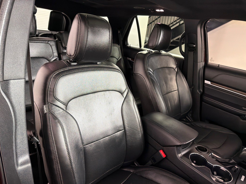 2018 Ford Explorer Image 24