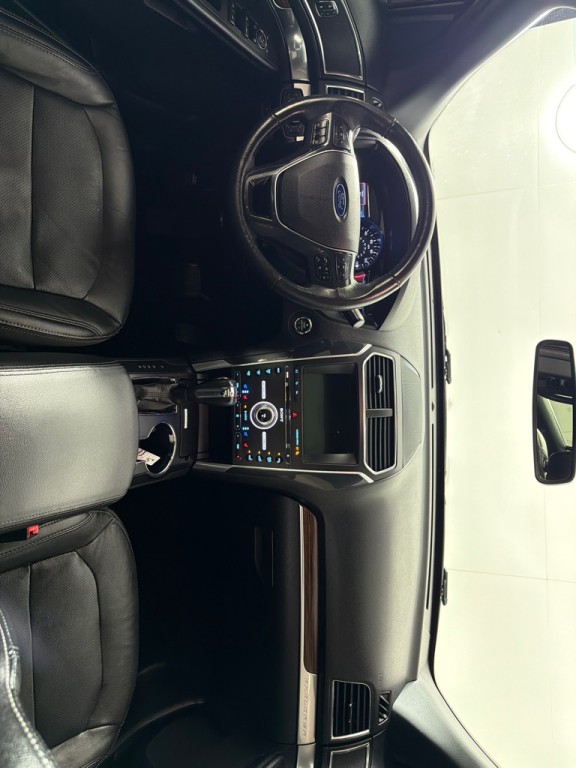 2018 Ford Explorer Image 25