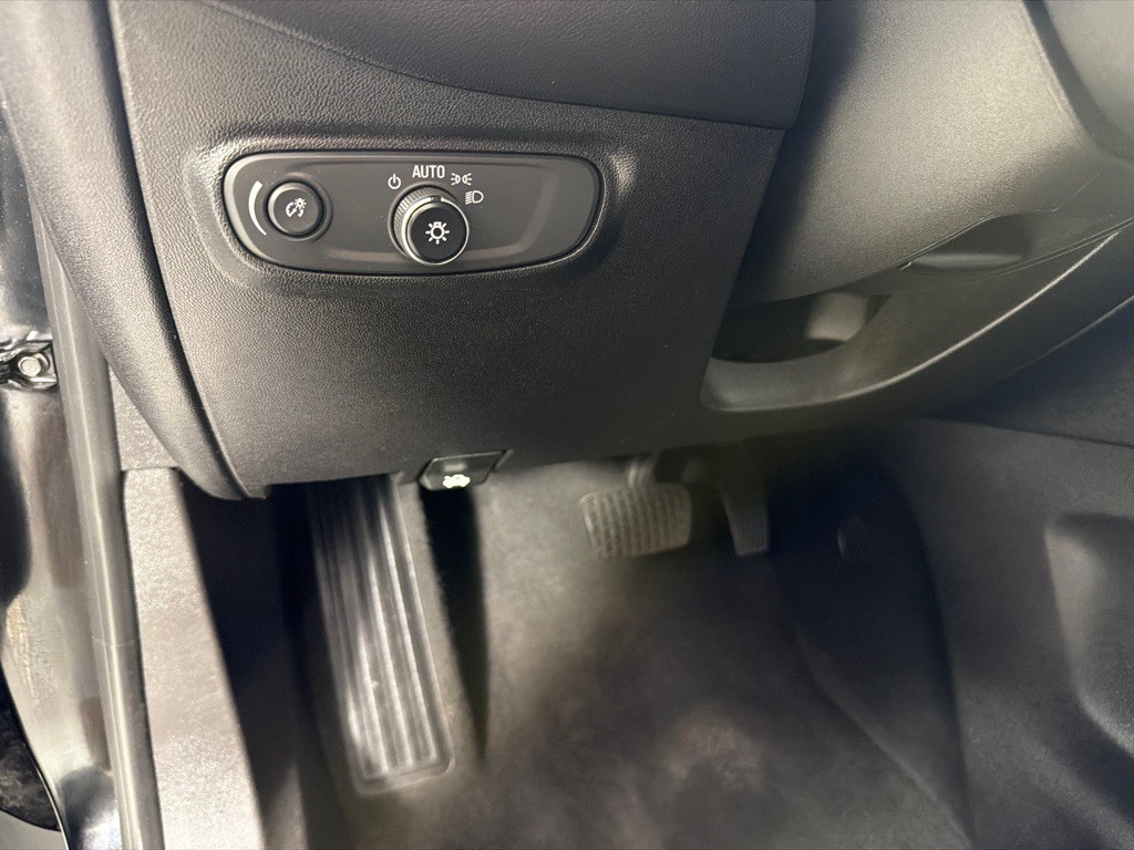 2018 Chevrolet Equinox Image 10
