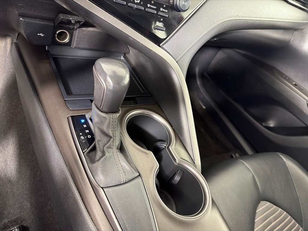 2021 Toyota Camry Image 16