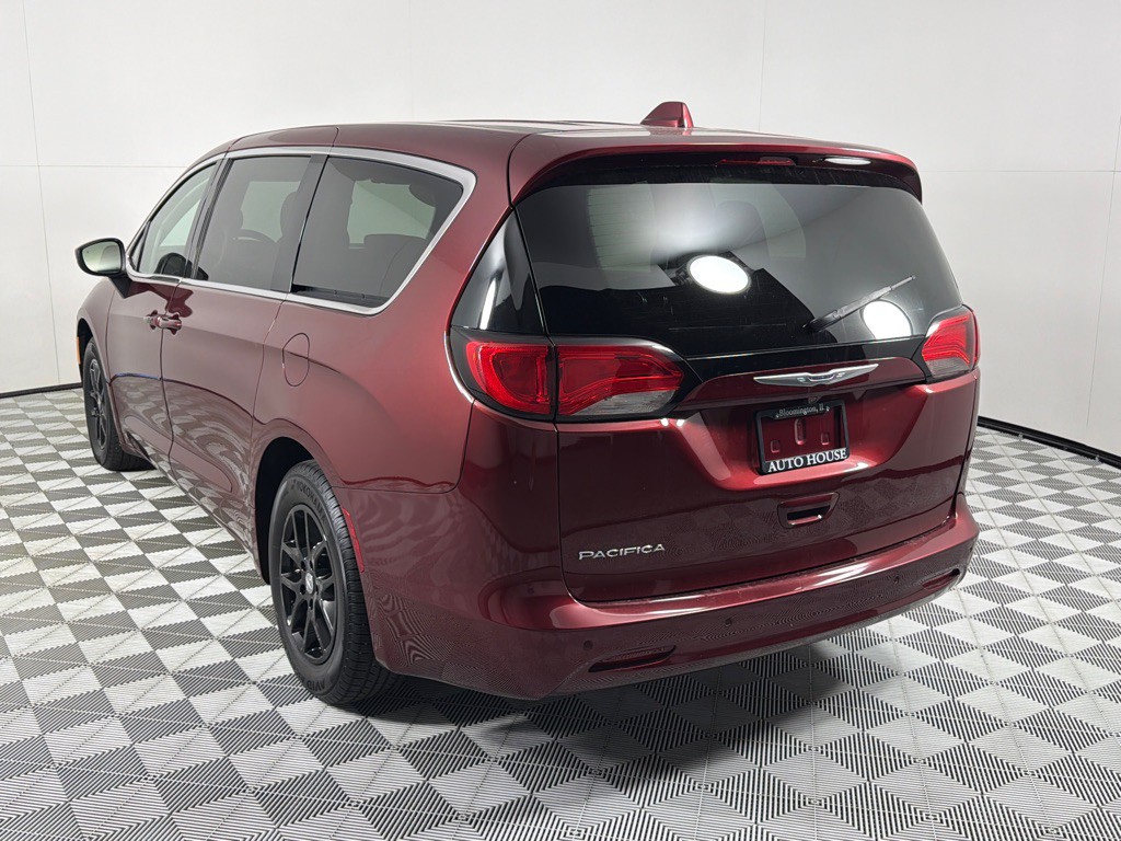 2019 Chrysler Pacifica Image 7