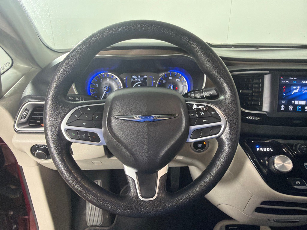 2019 Chrysler Pacifica Image 15