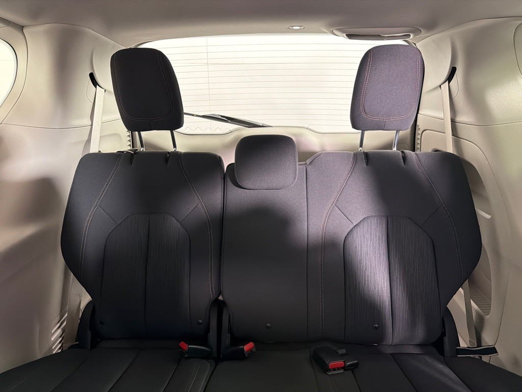 2019 Chrysler Pacifica Image 19