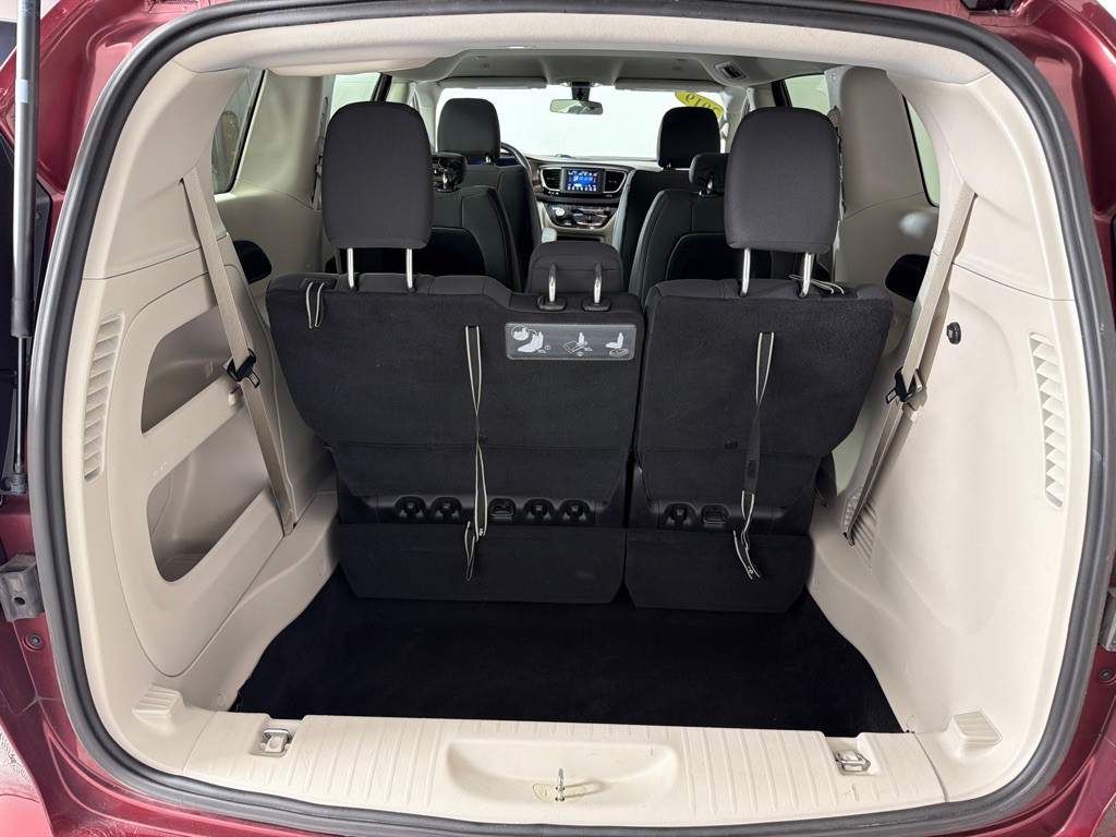 2019 Chrysler Pacifica Image 20