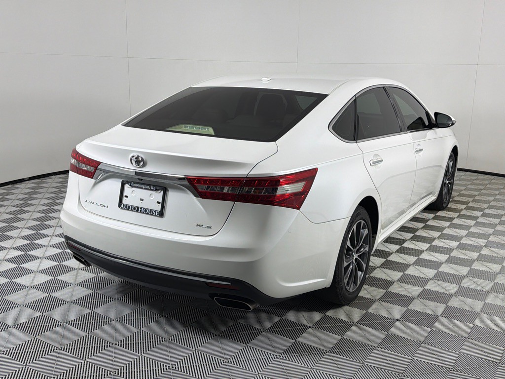 2016 Toyota Avalon Image 5