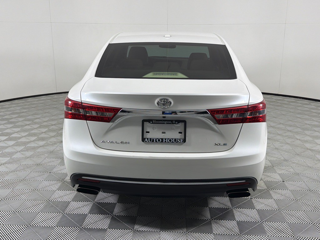 2016 Toyota Avalon Image 6