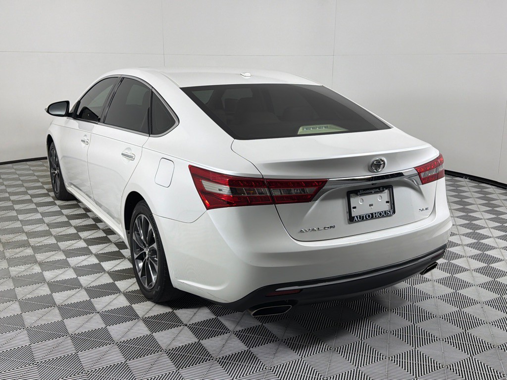 2016 Toyota Avalon Image 7