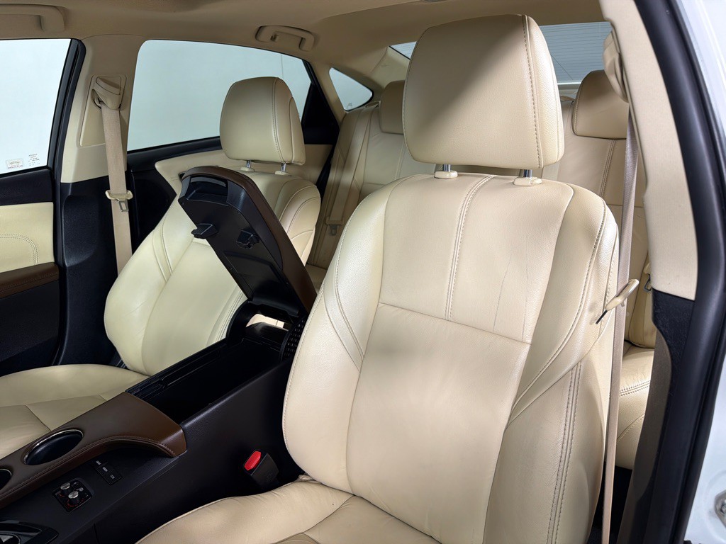 2016 Toyota Avalon Image 13