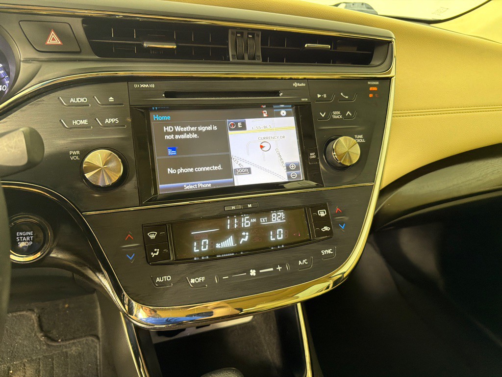 2016 Toyota Avalon Image 17